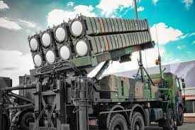 Frantsiya i Italiya peredadut Ukraine sistemyi PVO dlya borbyi s ballisticheskimi raketami (2)